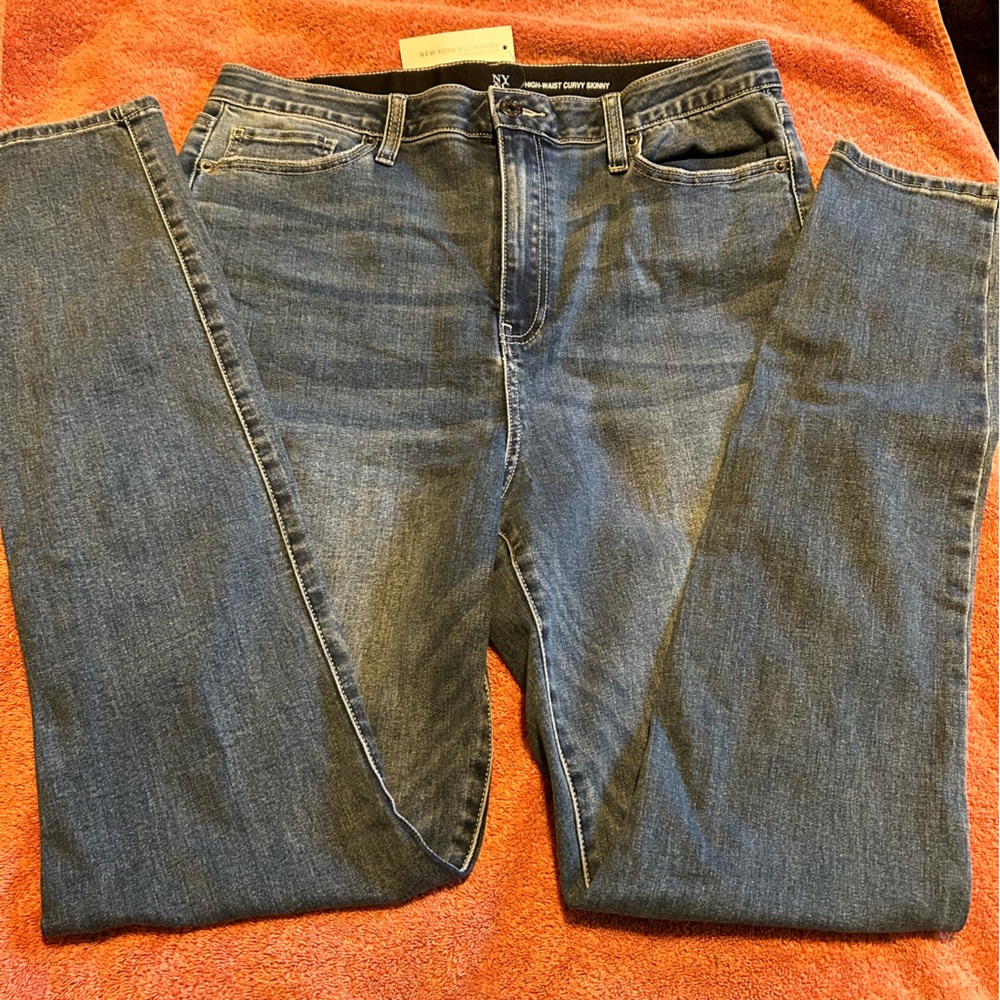 New York & Company Curvy Skinny jeans NWT, size 14T. Tall. Super cute!!